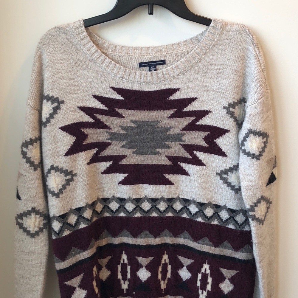 American Eagle Sweater